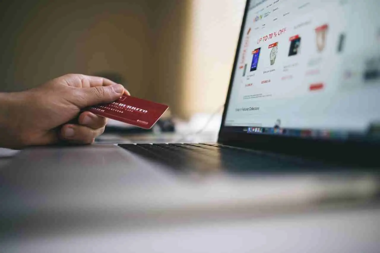 Quattro segnali per riconoscere se un sito di shopping online è sicuro: ecco qual è